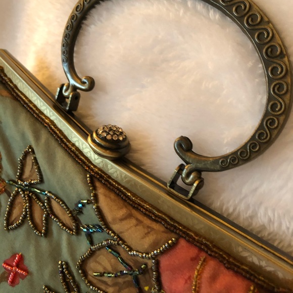 INS Floral Beaded Handbag - Picture 2 of 6